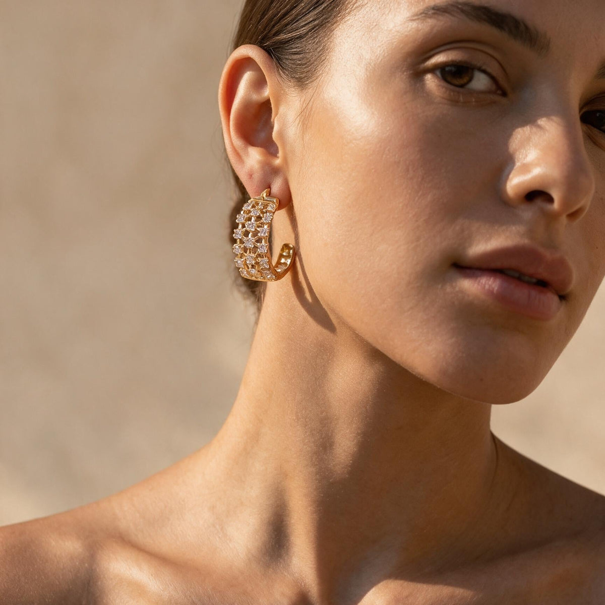 Cluster Pave Huggie Hoops - NyuMe
