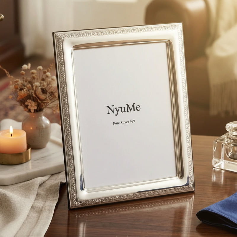 Corinth Silver Frame in 999 Silver - NyuMe