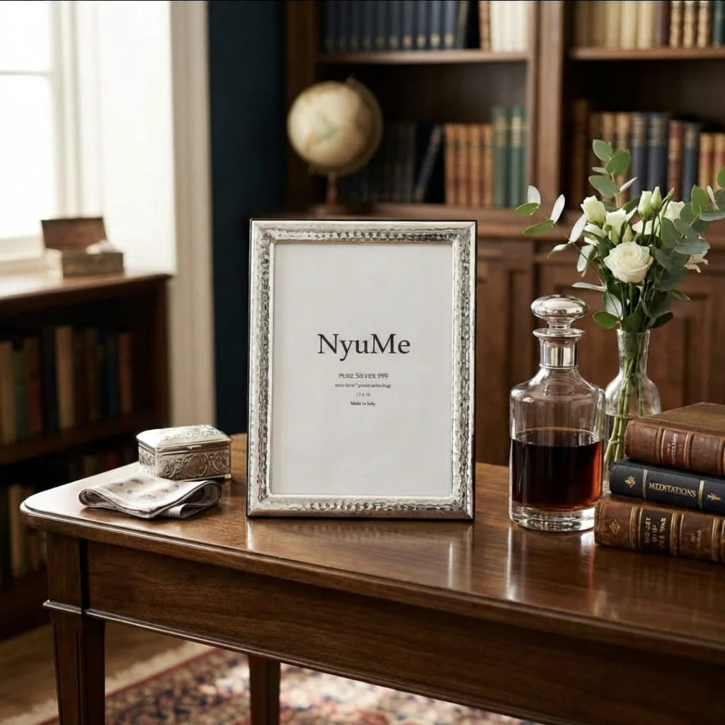 Hammered & Beaded Silver Frame - NyuMe
