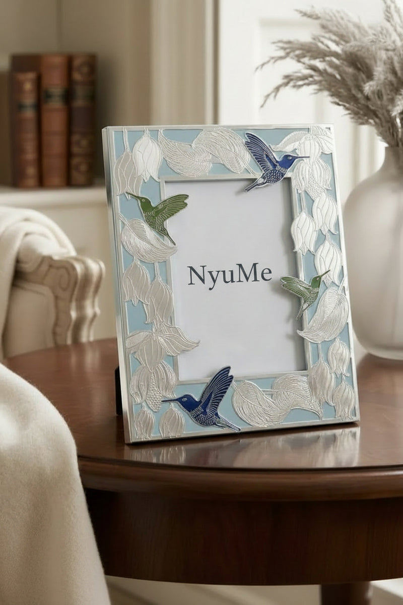 Hummingbird Hollow Frame - NyuMe